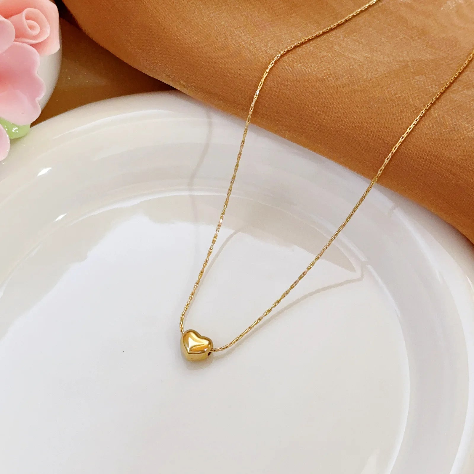 Bead Clavicle Necklace